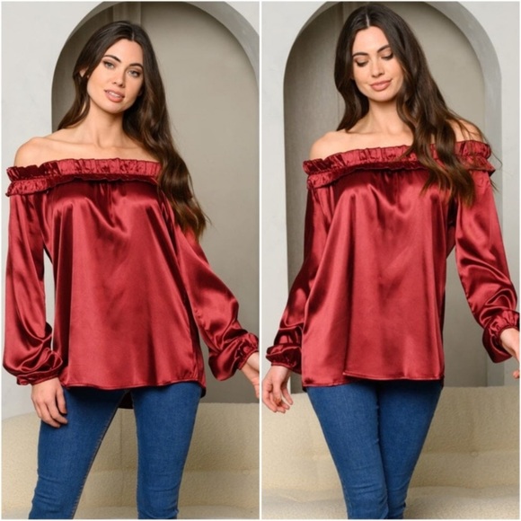 Private Label Tops - LAST1️⃣New Beautiful Off The Shoulder Burgundy Silk Like Top